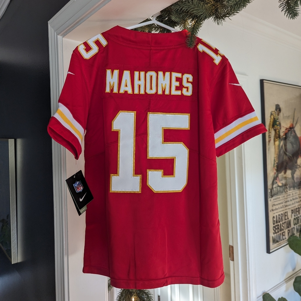 Patrick Mahomes Jersey, Youth Small, NWT